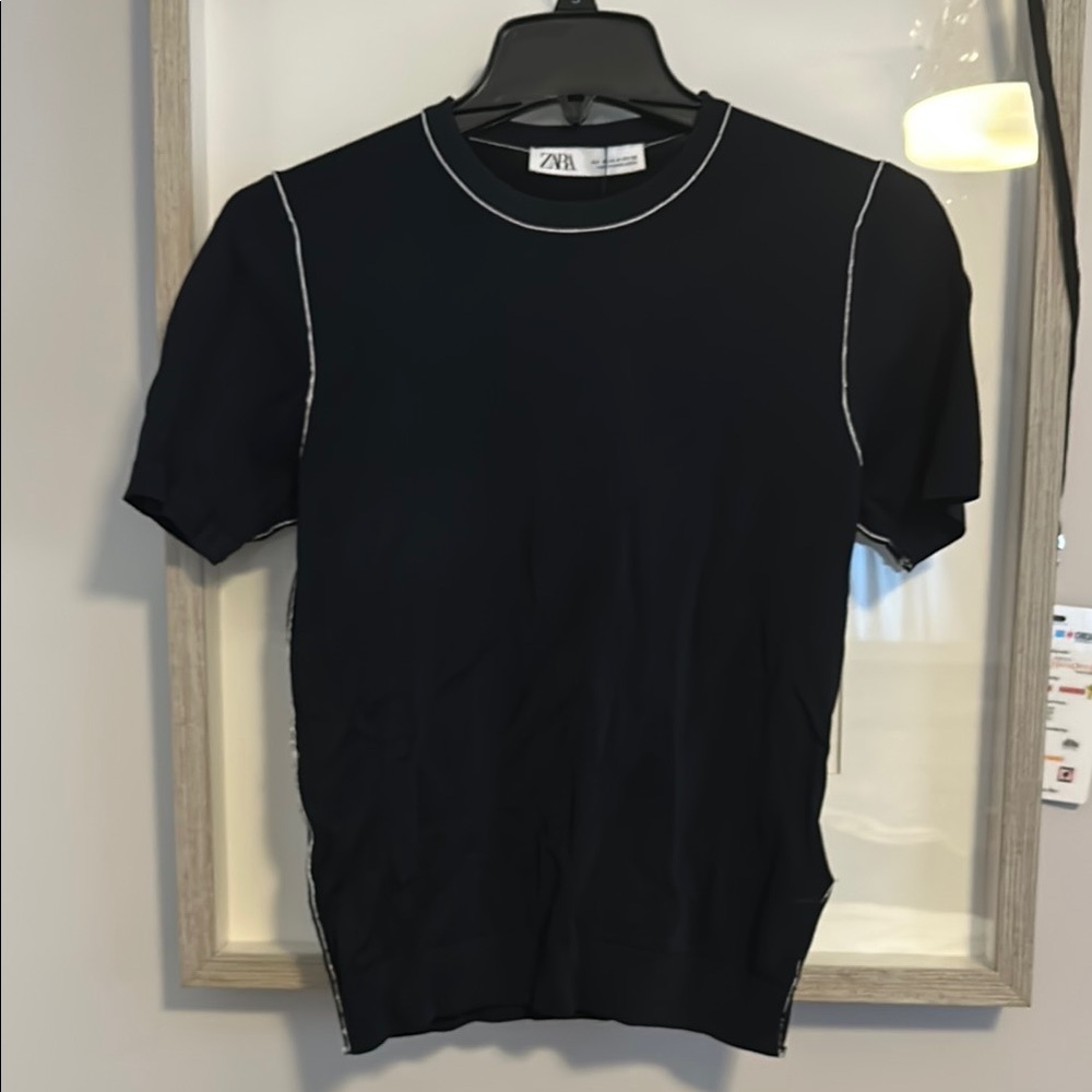 Zara Women’s Navy Blue Knit Shirt